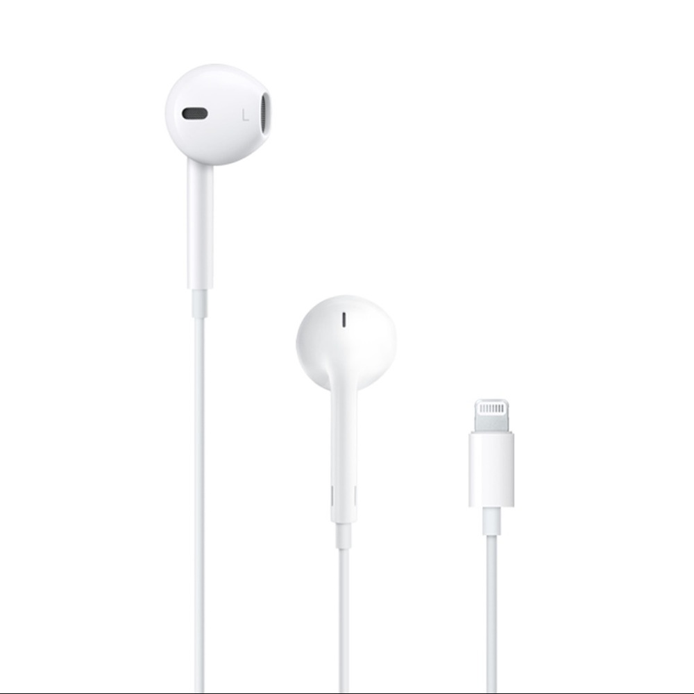 Apple Wired EarPods with 3.5 mm Headphone Jack Adapter